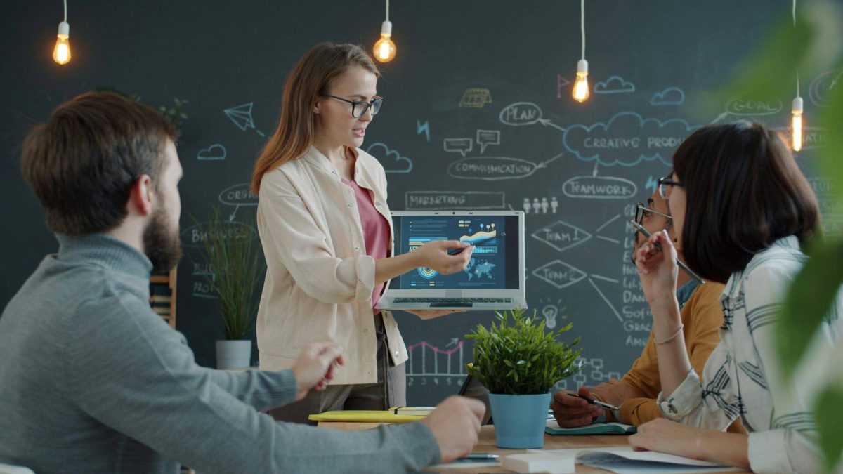 SME project team gaining independent clarity through Coron’s Trail Insight review.